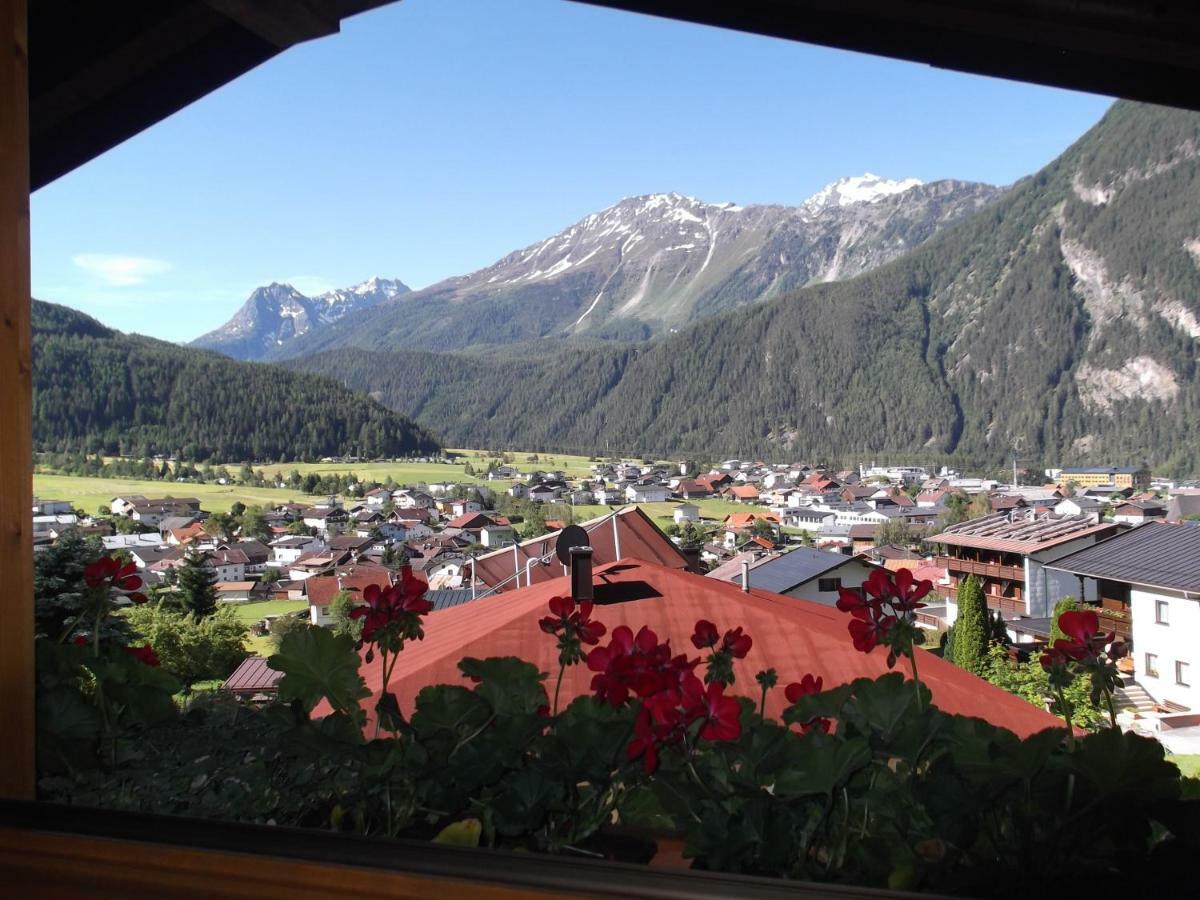 Haus Domenig Apartment Umhausen Bagian luar foto