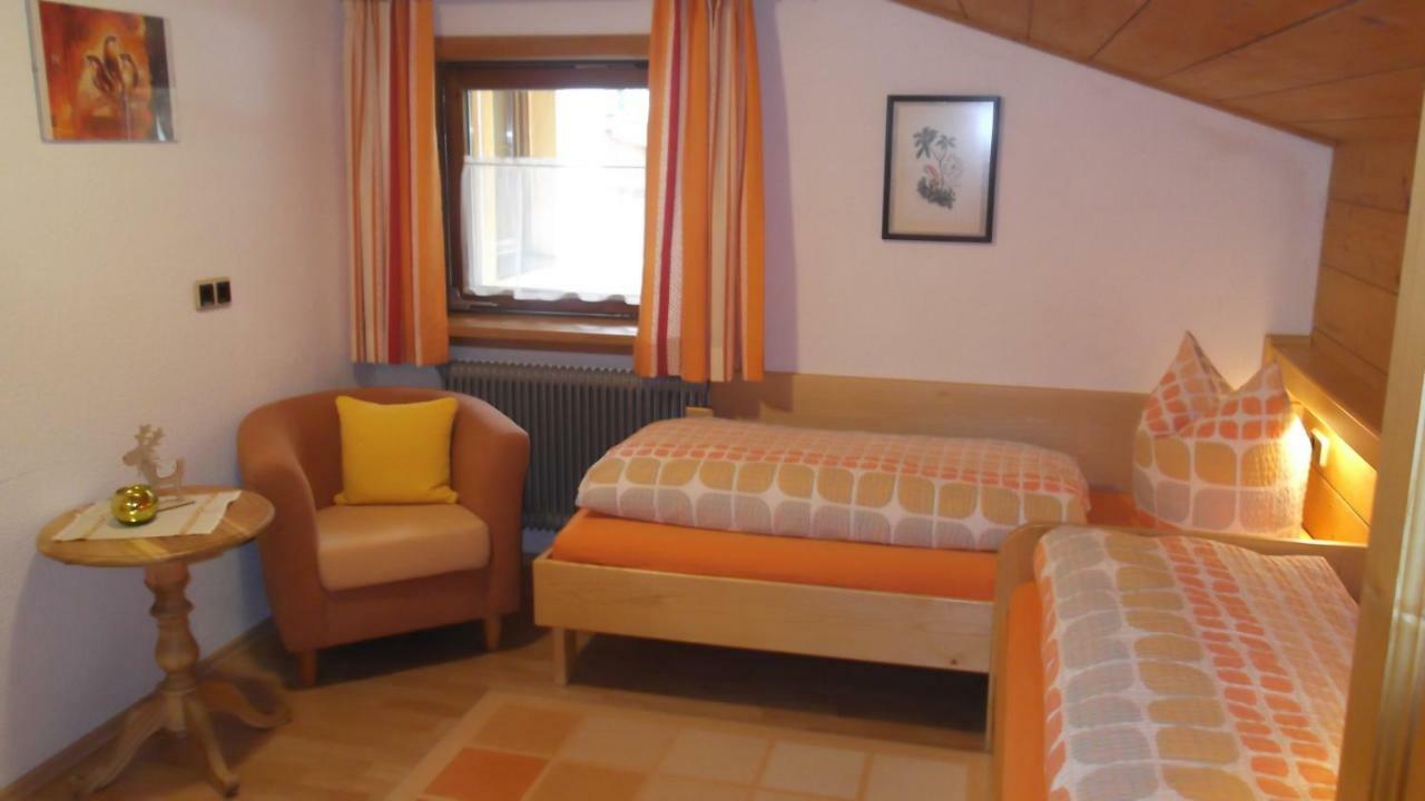 Haus Domenig Apartment Umhausen Bagian luar foto